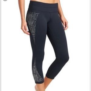 Athleta Gel Dot Capri Tights (black w/ black dots)